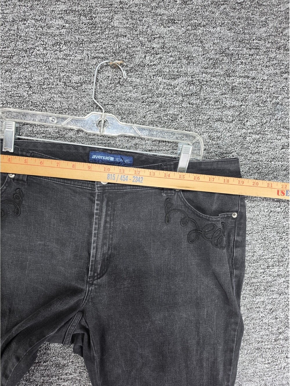 Avenue Jeans Women Plus Capri Black Dark Wash Embroidered Stretch 5-Pocket - Picture 10 of 15